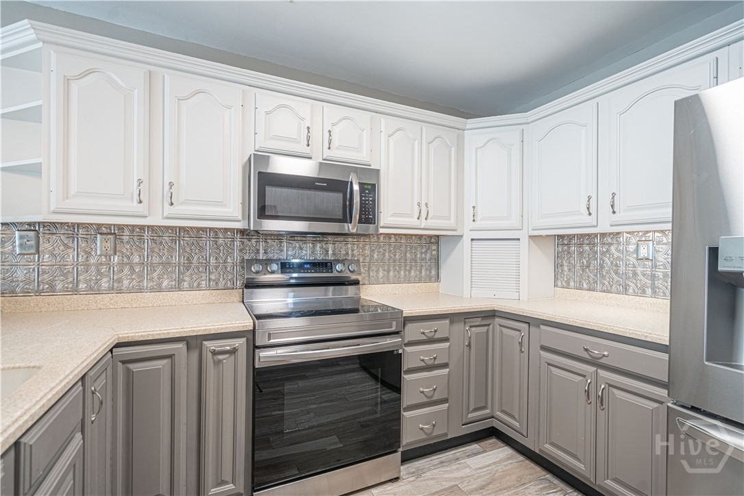 204 Archibald Street Rincon, GA 31326 - Photo 28 of 58 Stainless kitchen