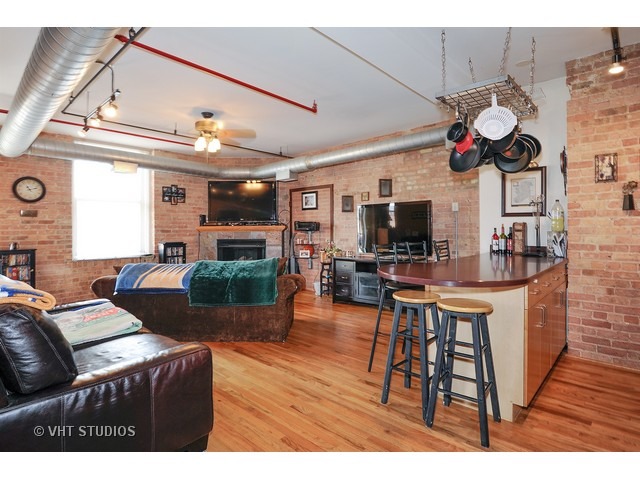 420 South Clinton Street, Unit 605A Chicago, IL 60607 - Photo 6 of 10