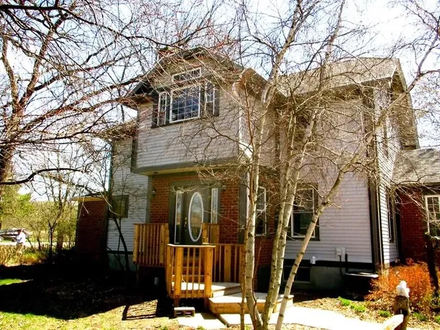 $3,300 | 2221 Highway 83, Delafield, WI 53029