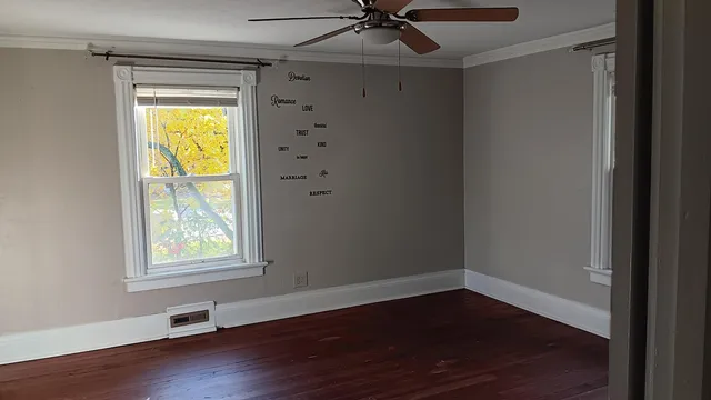 $3,300 | 2221 Highway 83, Delafield, WI 53029