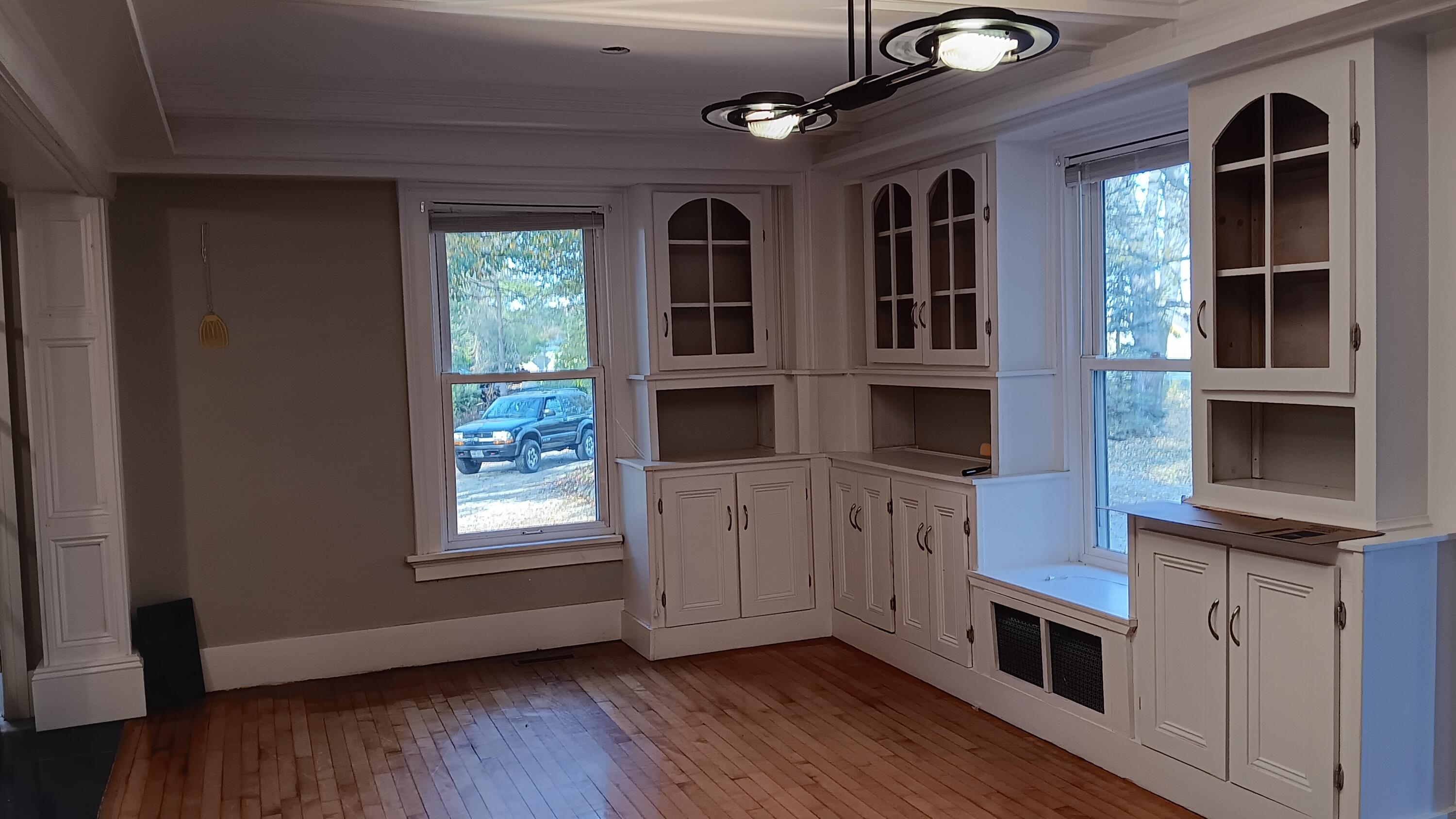 2221 Highway 83 Delafield, WI 53029 - Photo 6 of 43 Dining room