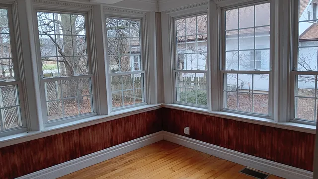 $3,300 | 2221 Highway 83, Delafield, WI 53029