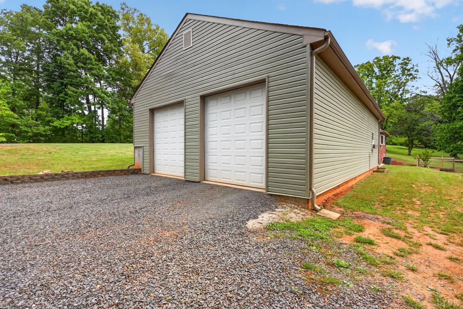 1249 Cedar Gate Road Monroe, VA 24574 - Photo 4 of 77
