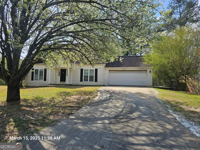 $204,900 | 11187 Shannon Circle, Hampton, GA 30228