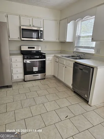 $204,900 | 11187 Shannon Circle, Hampton, GA 30228