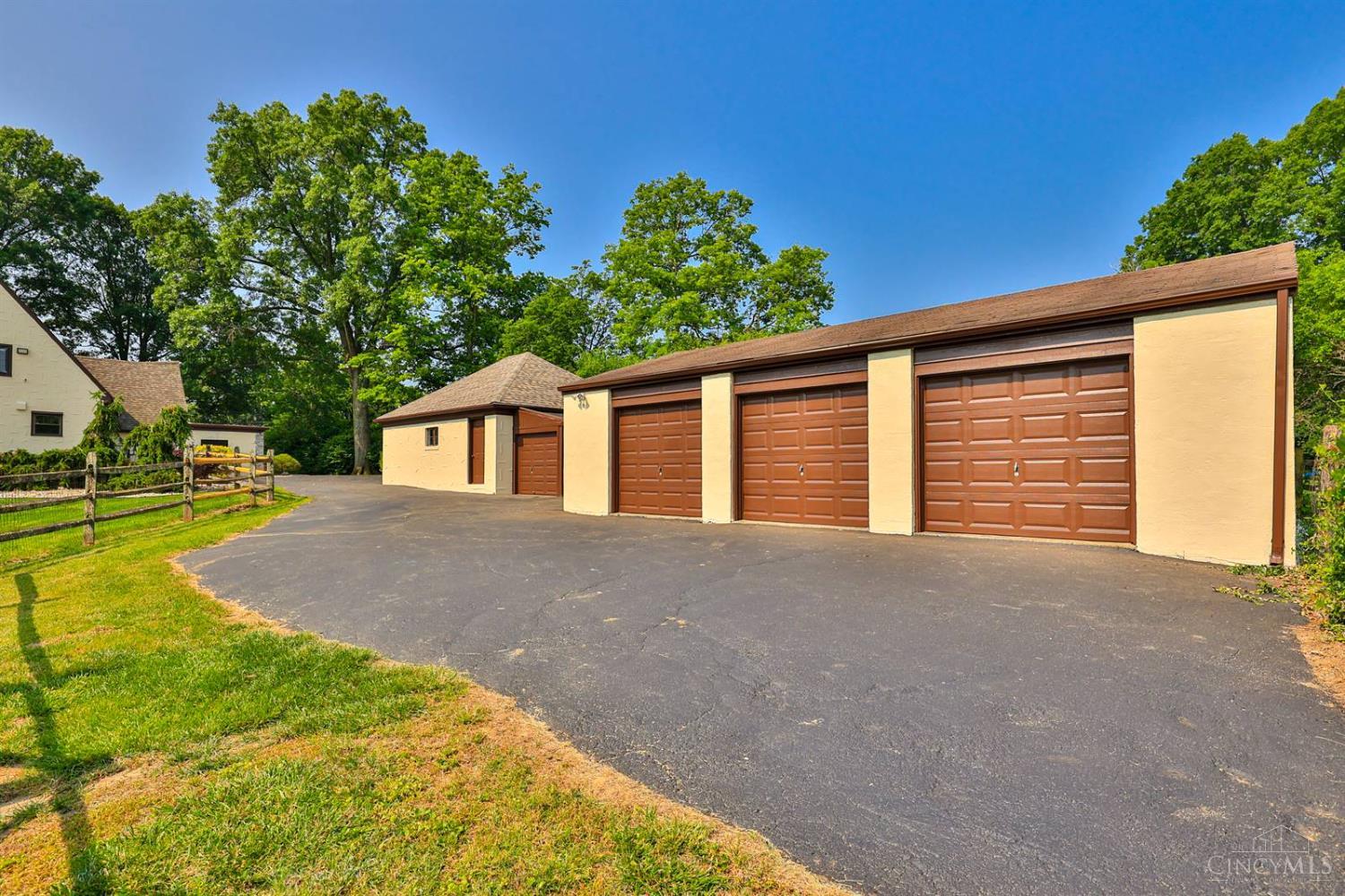 2896 East Galbraith Road Amberley, OH 45237 - Photo 52 of 60