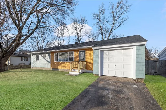 $465,000 | 26 Ledge Drive, West Warwick, RI 02893