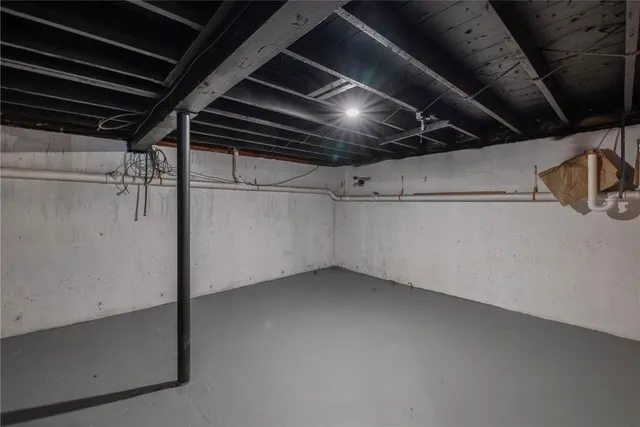 $465,000 | 26 Ledge Drive, West Warwick, RI 02893