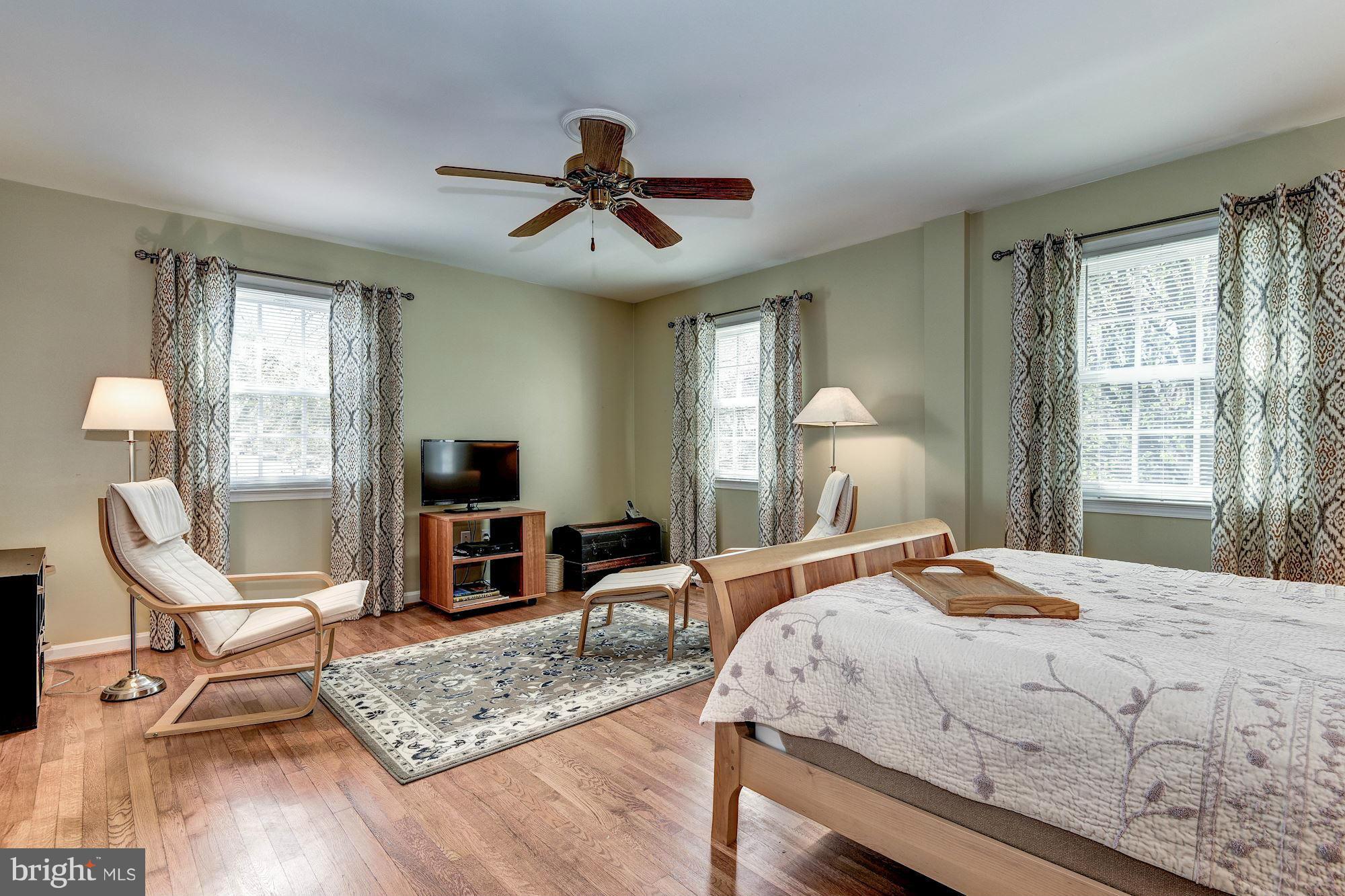 3901 Chain Bridge Road Fairfax, VA 22030 - Photo 15 of 30 Bedroom (Master)