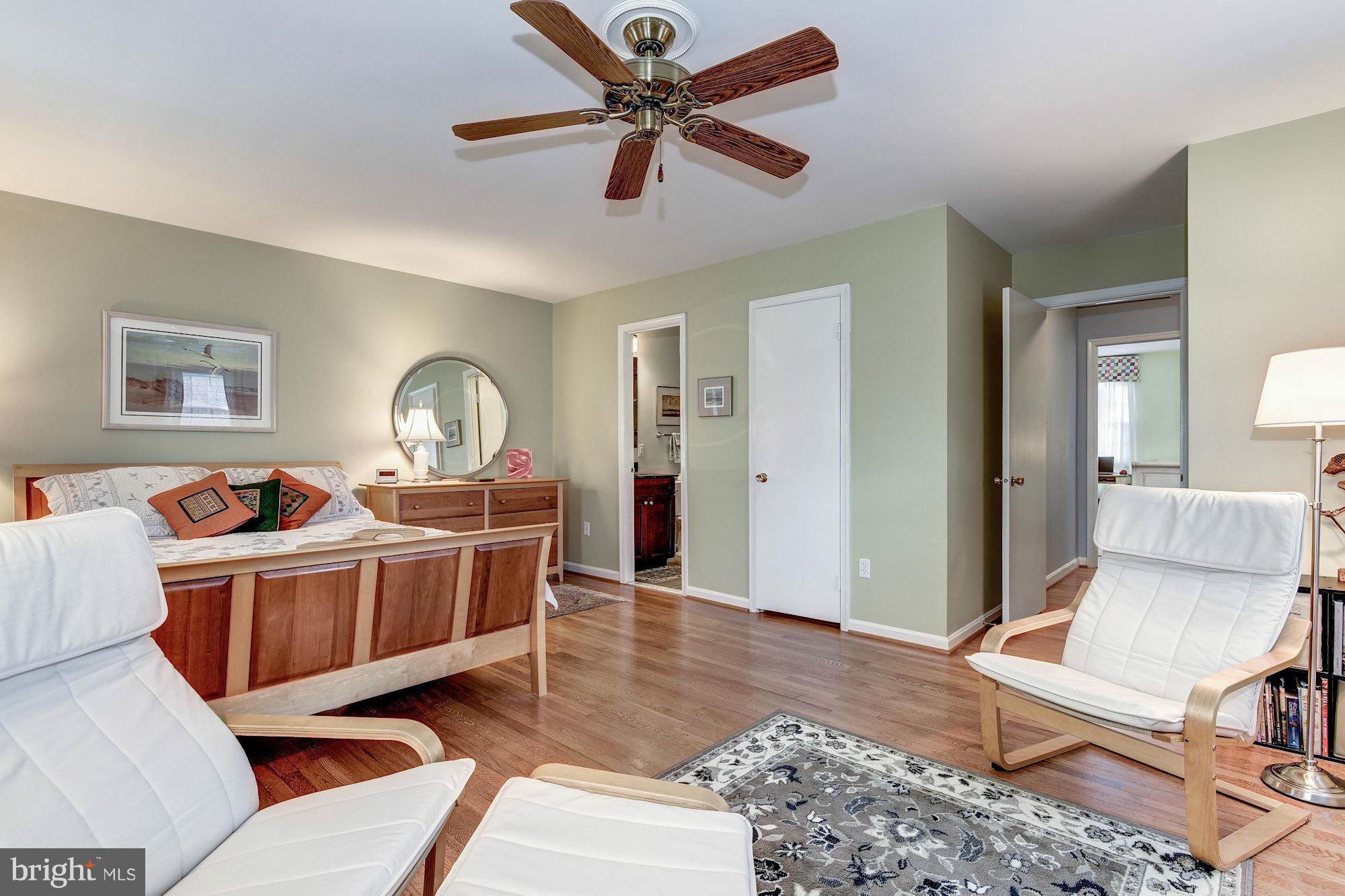 3901 Chain Bridge Road Fairfax, VA 22030 - Photo 16 of 30 Bedroom (Master)