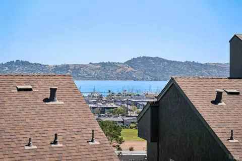 $399,000 | 94 Anchorage Road, Sausalito, CA 94965