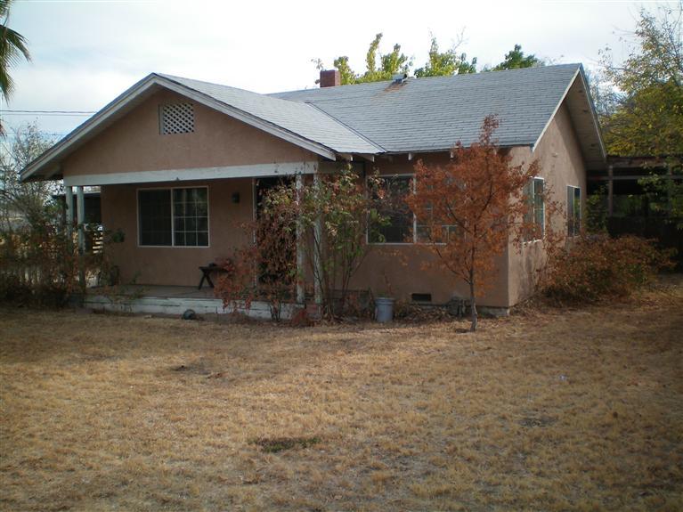617 Manning Avenue Reedley, CA 93654 - Photo 1 of 1