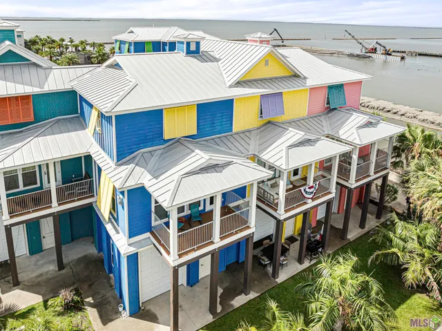 $985,000 | 1851 Highway 1, Unit 8, Grand Isle, LA 70358