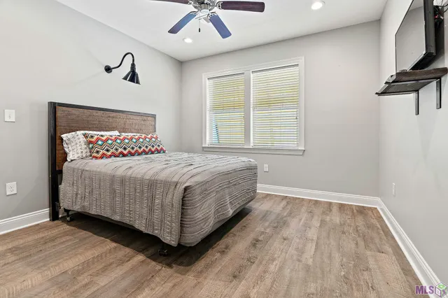 $985,000 | 1851 Highway 1, Unit 8, Grand Isle, LA 70358