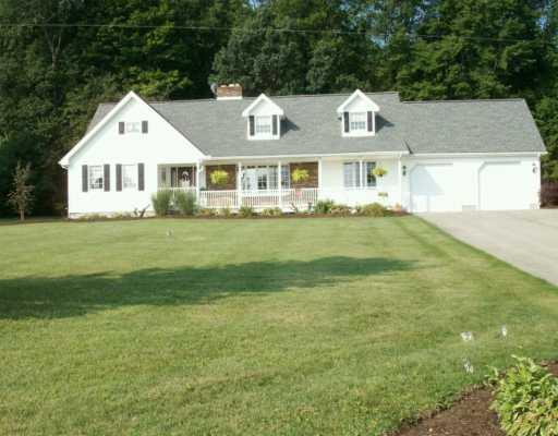 3067 Garner Road Edinburg, PA 16116 - Photo 1 of 7 Exterior Front.