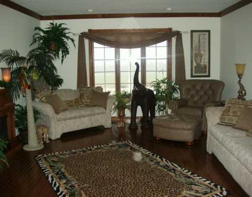 3067 Garner Road Edinburg, PA 16116 - Photo 6 of 7 Den/Family/Great Room.