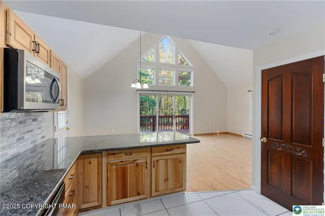 $2,100 | 273 4 Seasons Drive, Drums, PA 18222