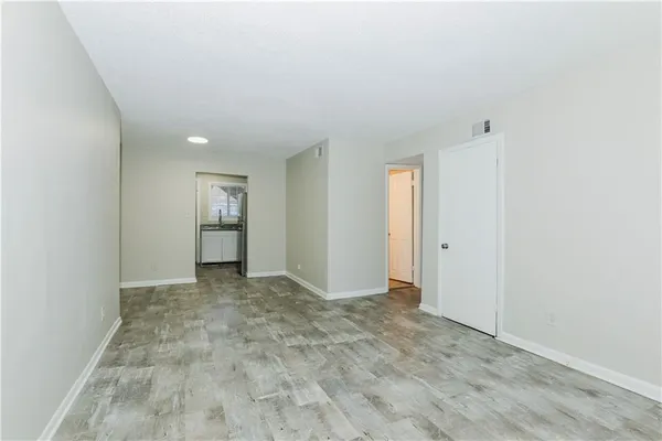 $1,100 | 2055 Alison Court Southwest, Unit 6, Atlanta, GA 30311
