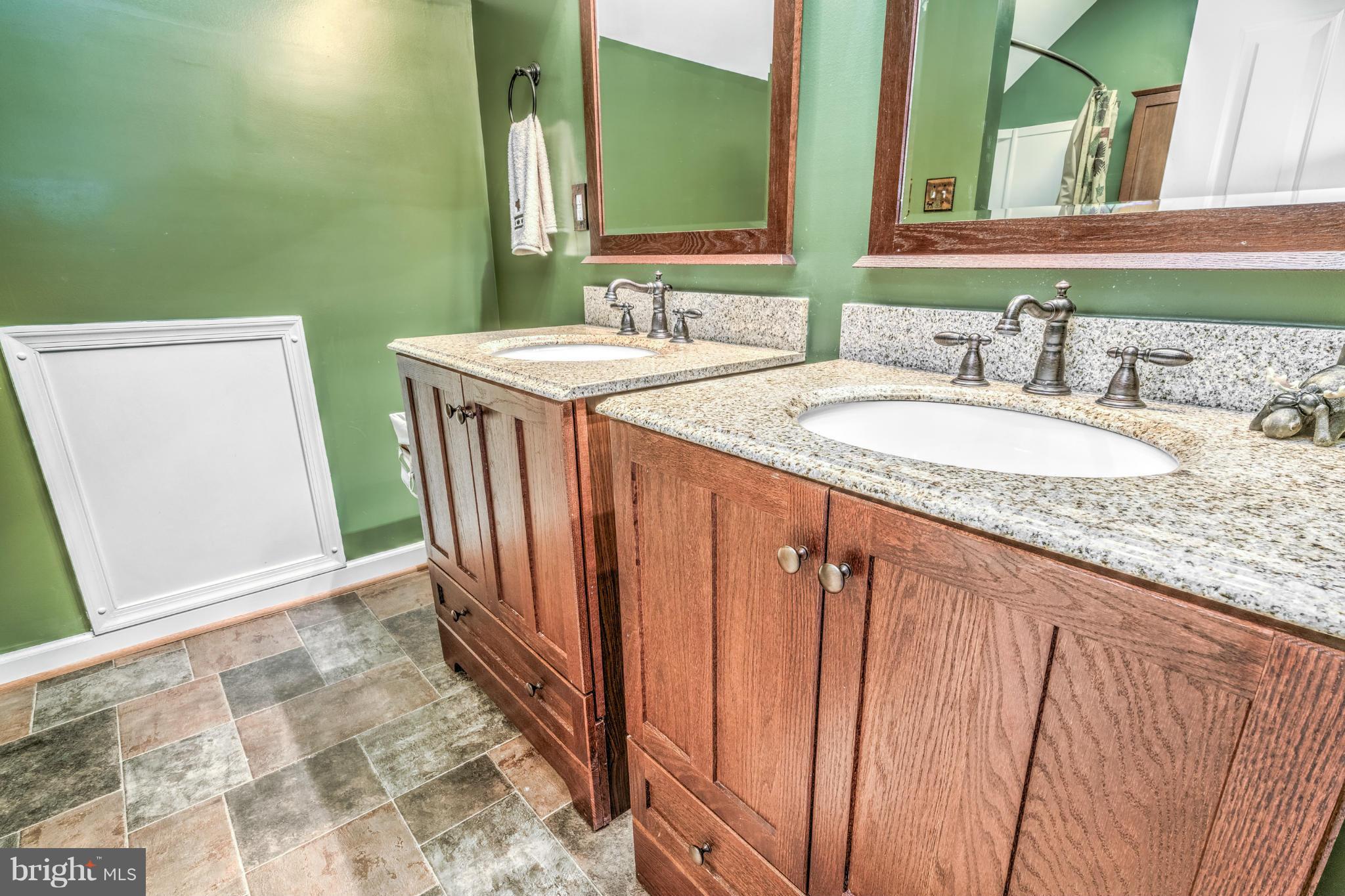 5471 Keyser Road Hume, VA 22639 - Photo 23 of 28 Bath