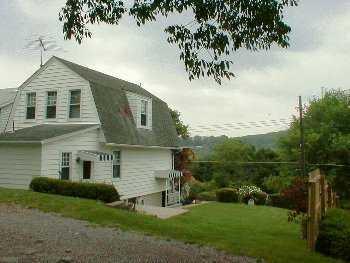1307 Rutherford Avenue Beechview, PA 15216 - Photo 6 of 8 Yard/Garden.