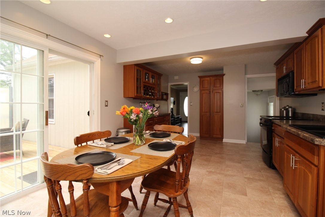 29918 Elgin Road Wickliffe, OH 44092 - Photo 6 of 19 Gallery Image 6