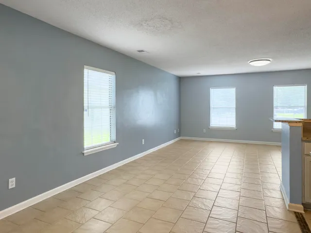 $2,250 | 232 2 Pond Loop, Ladson, SC 29456