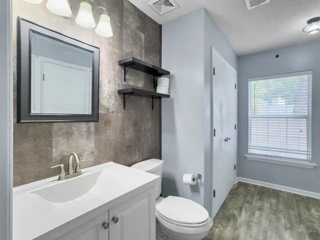 $2,250 | 232 2 Pond Loop, Ladson, SC 29456