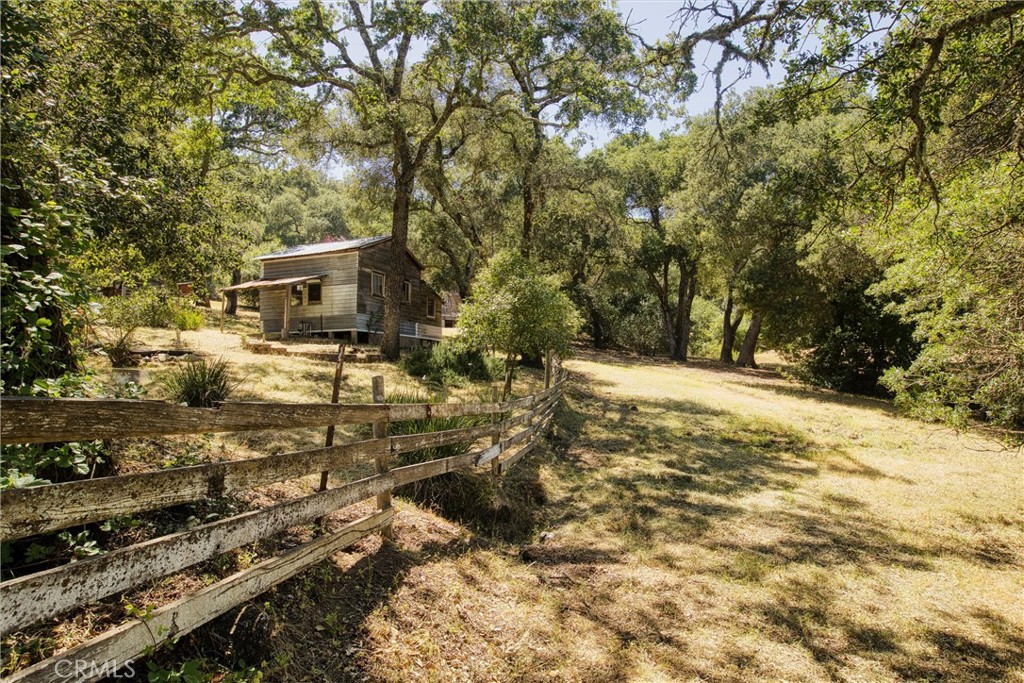 13615 Old Morro Road Atascadero, CA 93422 - Photo 5 of 28