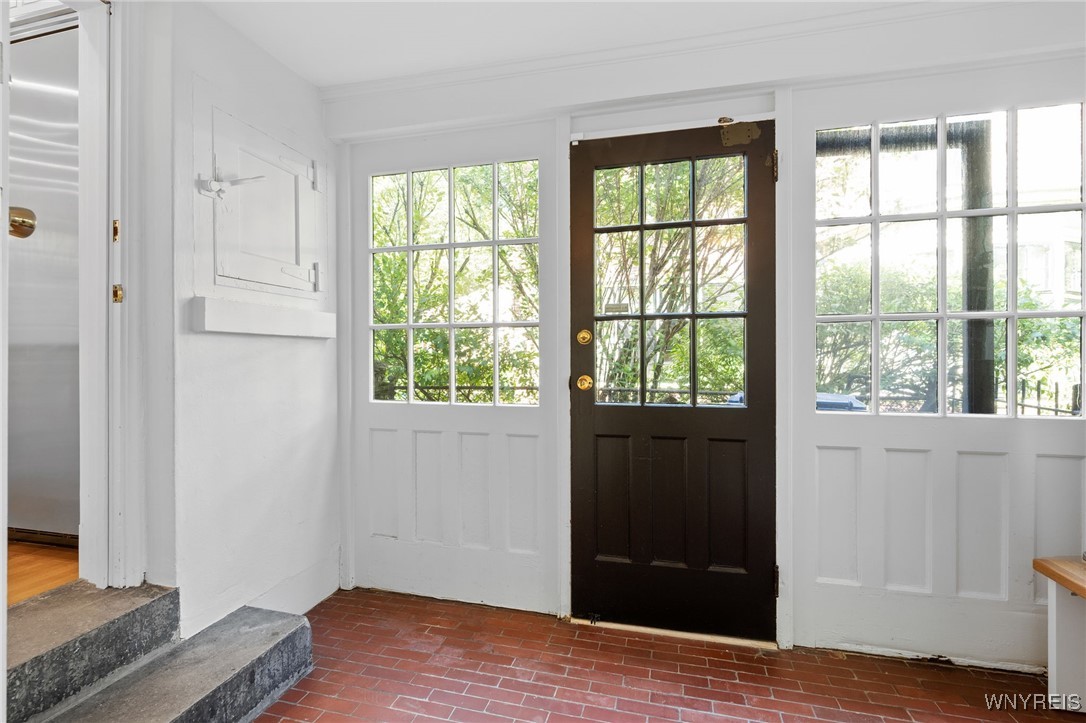 331 Depew Avenue Buffalo, NY 14214 - Photo 19 of 49