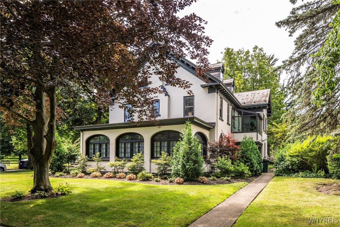 331 Depew Avenue Buffalo, NY 14214 - Photo 2 of 49