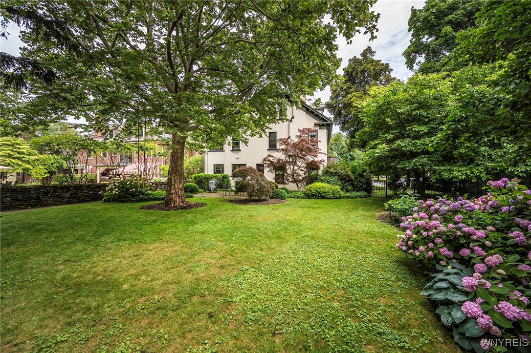 331 Depew Avenue Buffalo, NY 14214 - Photo 35 of 49