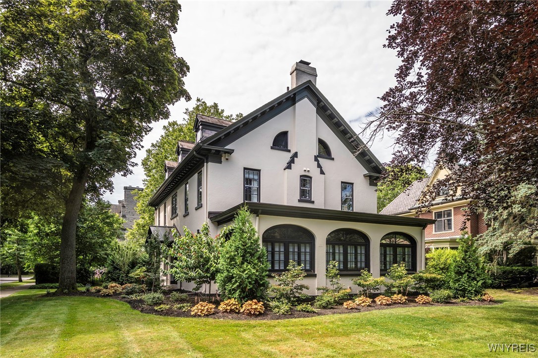 331 Depew Avenue Buffalo, NY 14214 - Photo 4 of 49