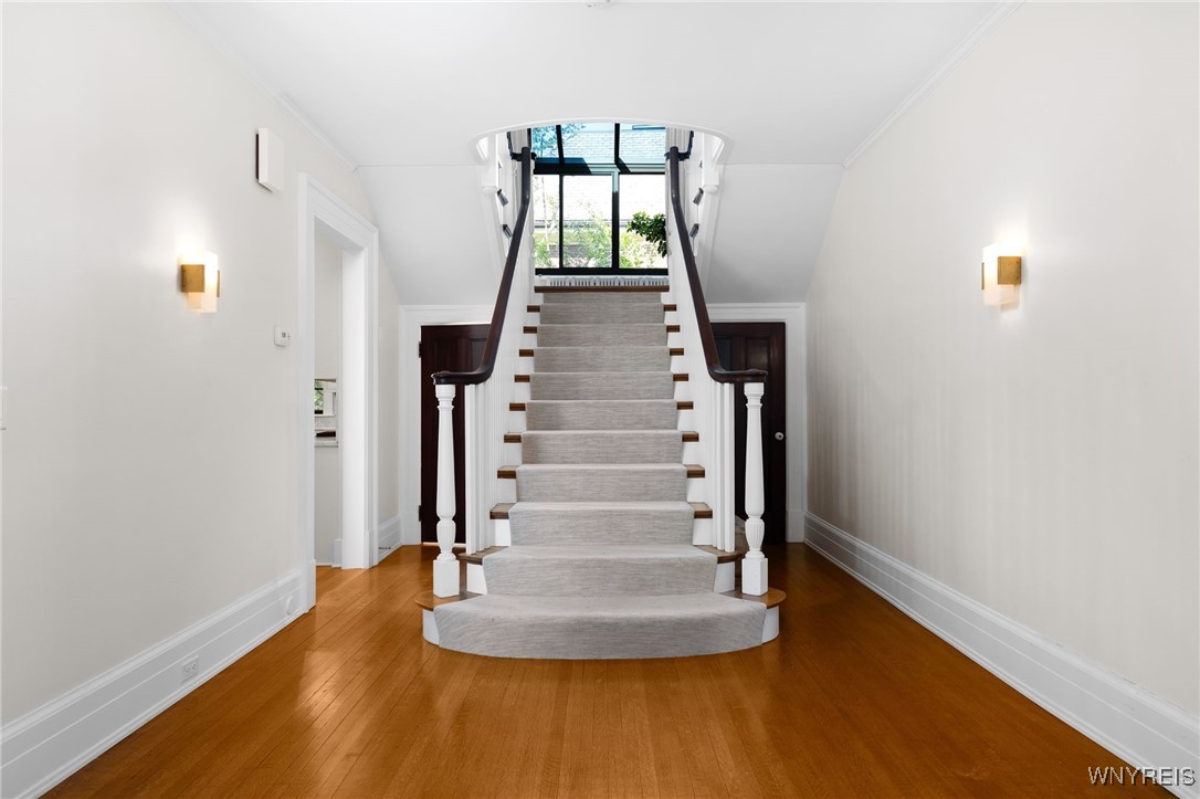 331 Depew Avenue Buffalo, NY 14214 - Photo 5 of 49