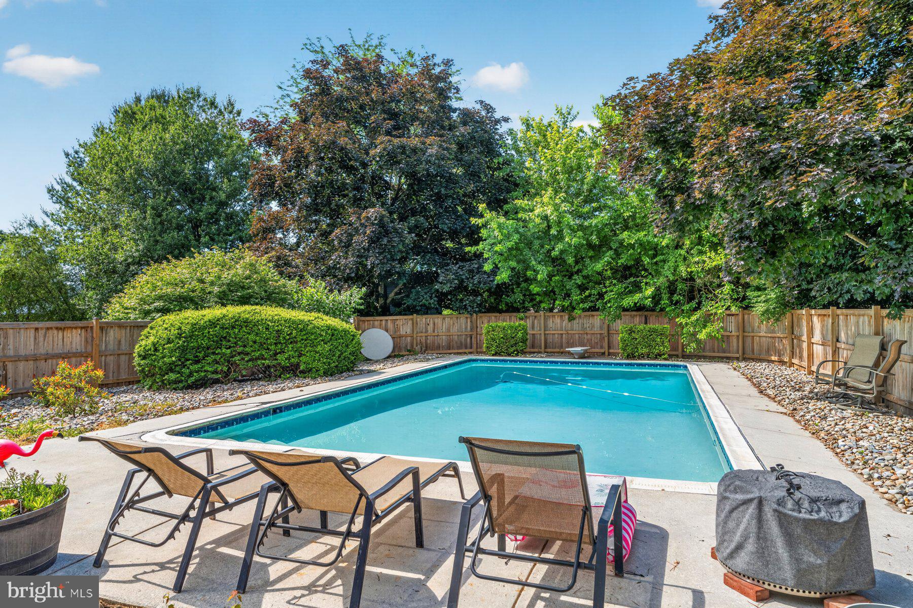 49 Rockland Road Westminster, MD 21158 - Photo 22 of 66 a view of a chairs and table in the patio