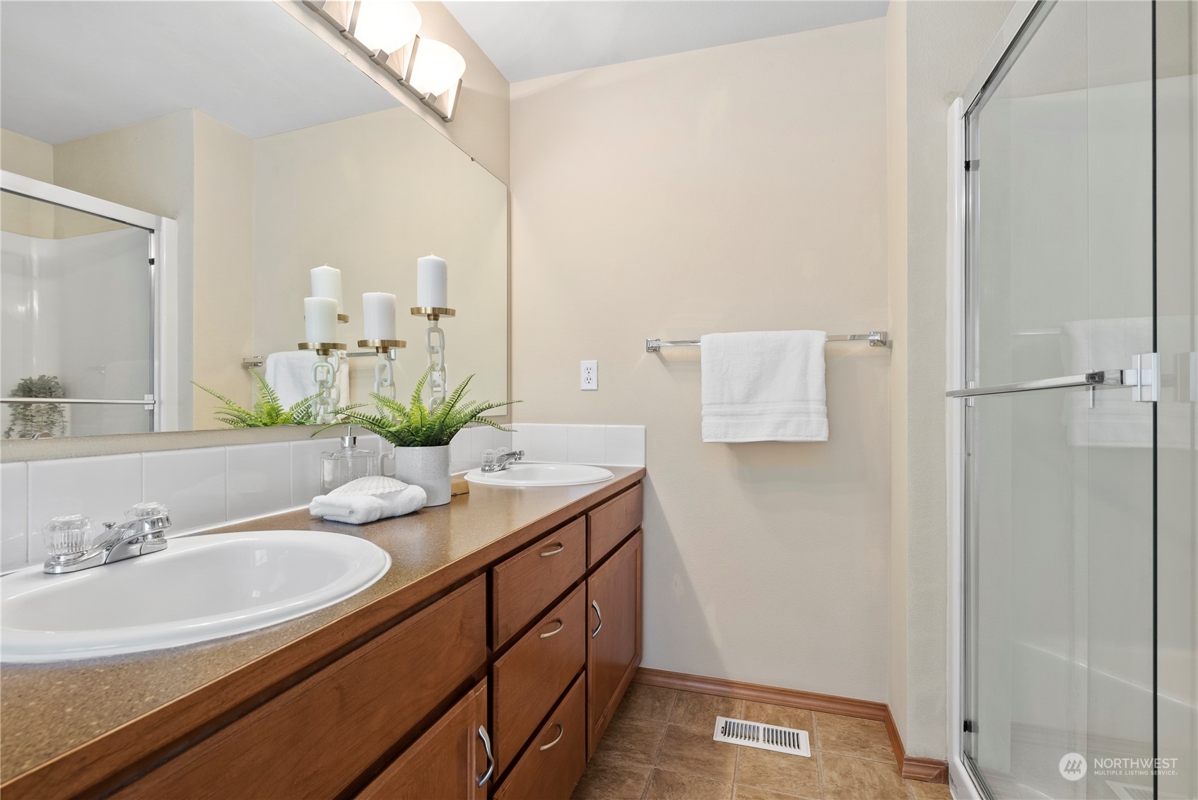 11621 Southeast 189th Place Renton, WA 98058 - Photo 18 of 30 Gallery Image 18