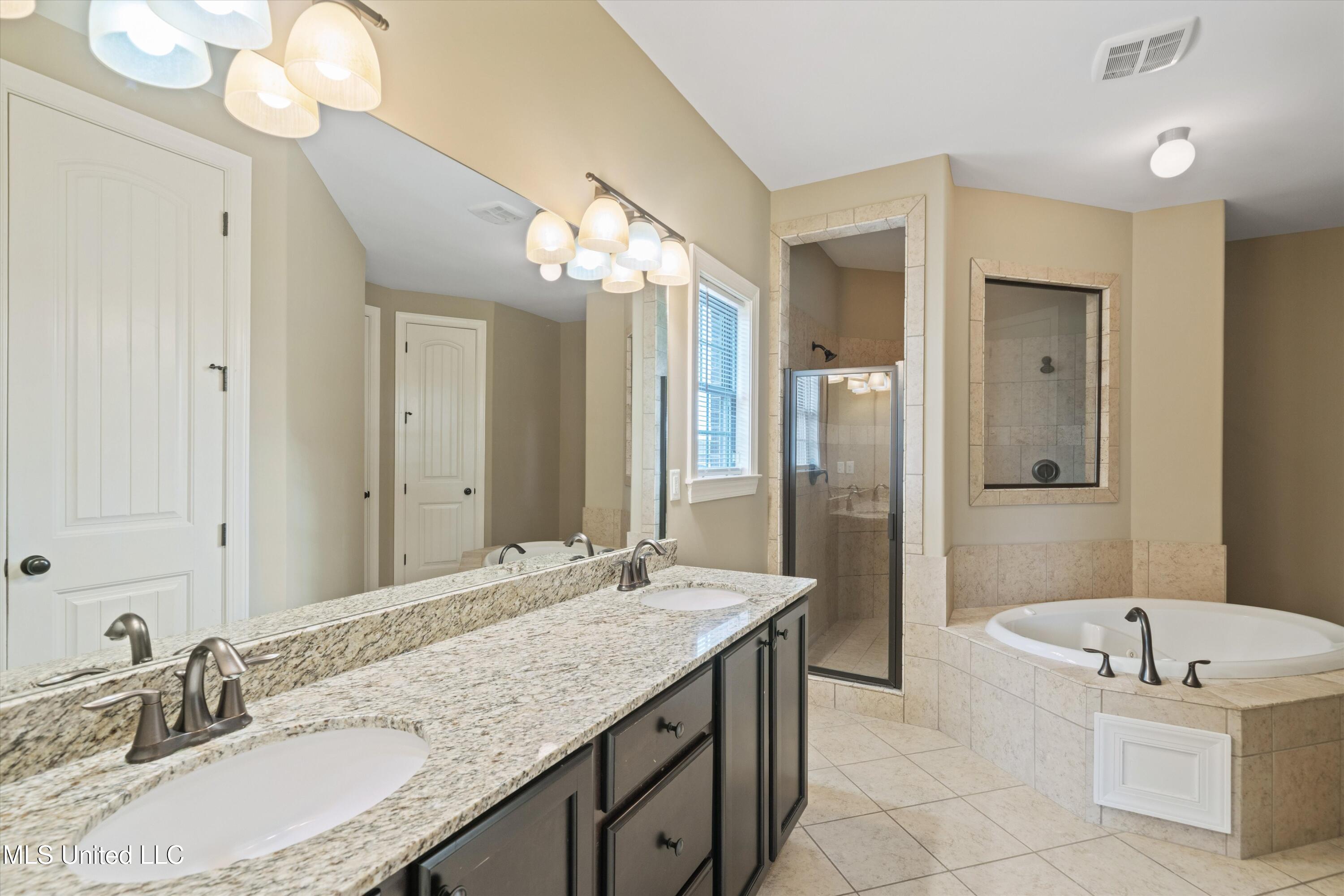 4913 Deer Run Road Olive Branch, MS 38654 - Photo 17 of 26 17-4913 Deer Run Rd-17
