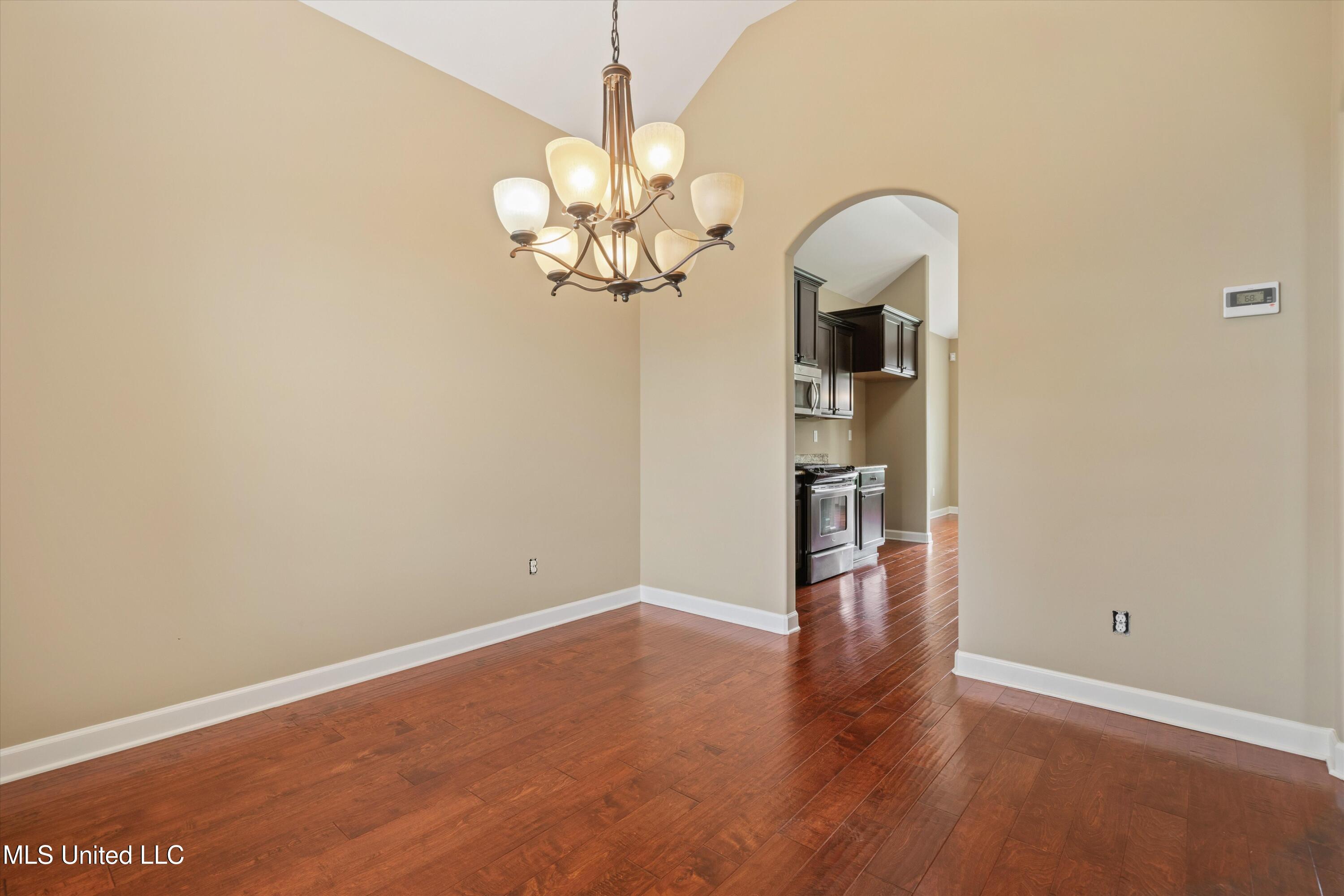 4913 Deer Run Road Olive Branch, MS 38654 - Photo 9 of 26 09-4913 Deer Run Rd-9