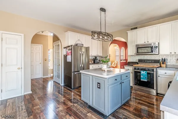 $589,900 | 6 Kyle Drive, Phillipsburg, NJ 08865