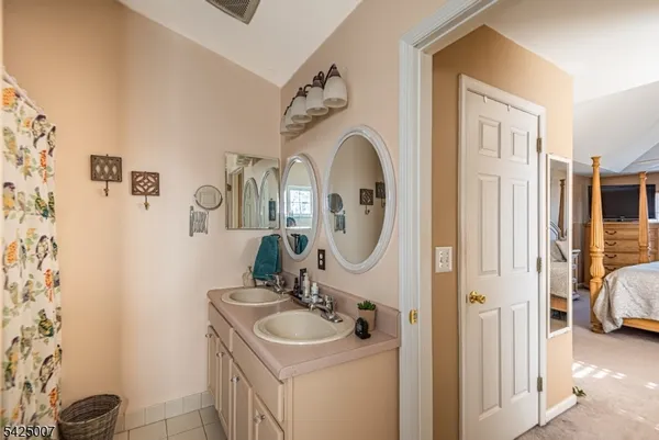 $589,900 | 6 Kyle Drive, Phillipsburg, NJ 08865