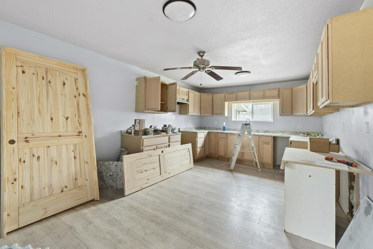 3089 Chattanooga Valley Road Flintstone, GA 30725 - Photo 13 of 29 Kitchen