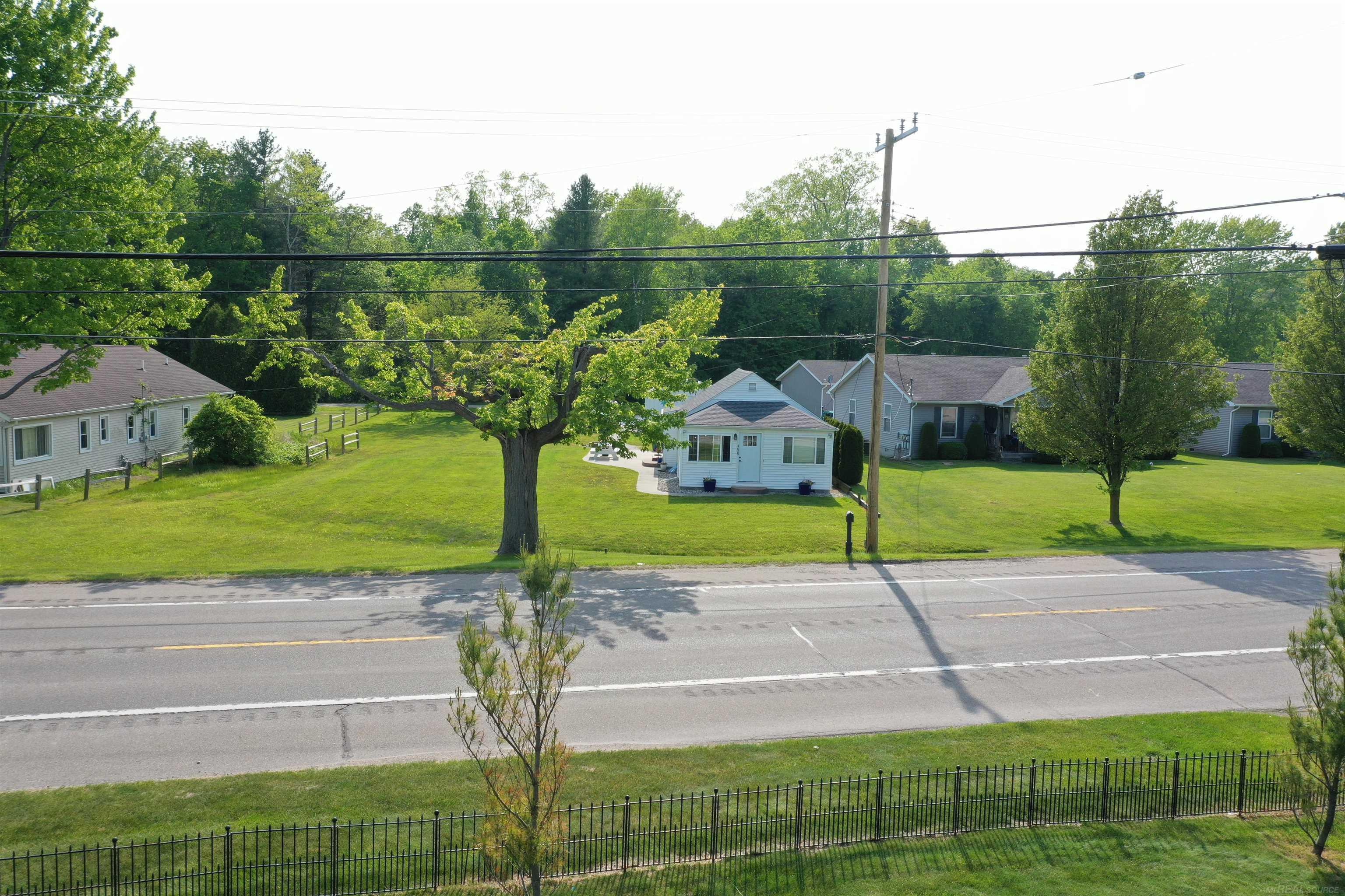 6625 Lakeshore Road Lakeport, MI 48059 - Photo 34 of 59