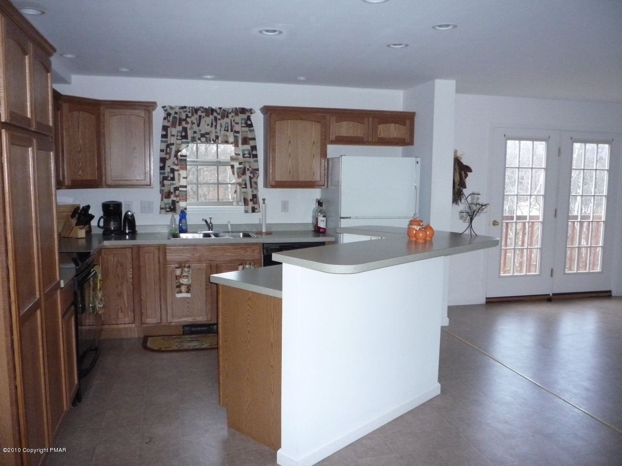 85 Buck Hill Road Blakeslee, PA 18610 - Photo 18 of 36 Kitchen