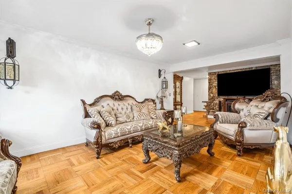 $375,000 | 2835 Webb Avenue, Unit 6C | Kingsbridge Heights