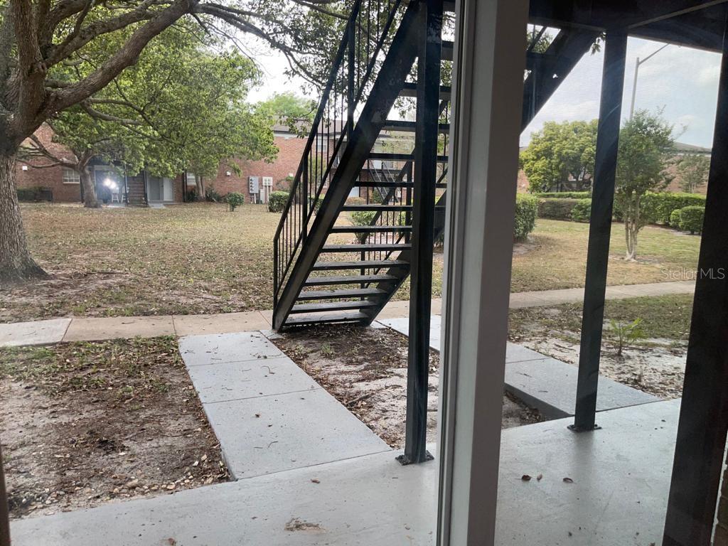 5325 Curry Ford Road, Unit B101 Orlando, FL 32812 - Photo 3 of 22 a view of a porch