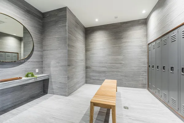 $6,500 | 45 Southwest 9th Street, Unit 4006, Miami, FL 33130