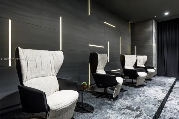 $6,500 | 45 Southwest 9th Street, Unit 4006, Miami, FL 33130