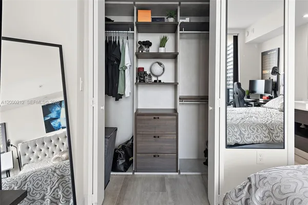 $6,500 | 45 Southwest 9th Street, Unit 4006, Miami, FL 33130