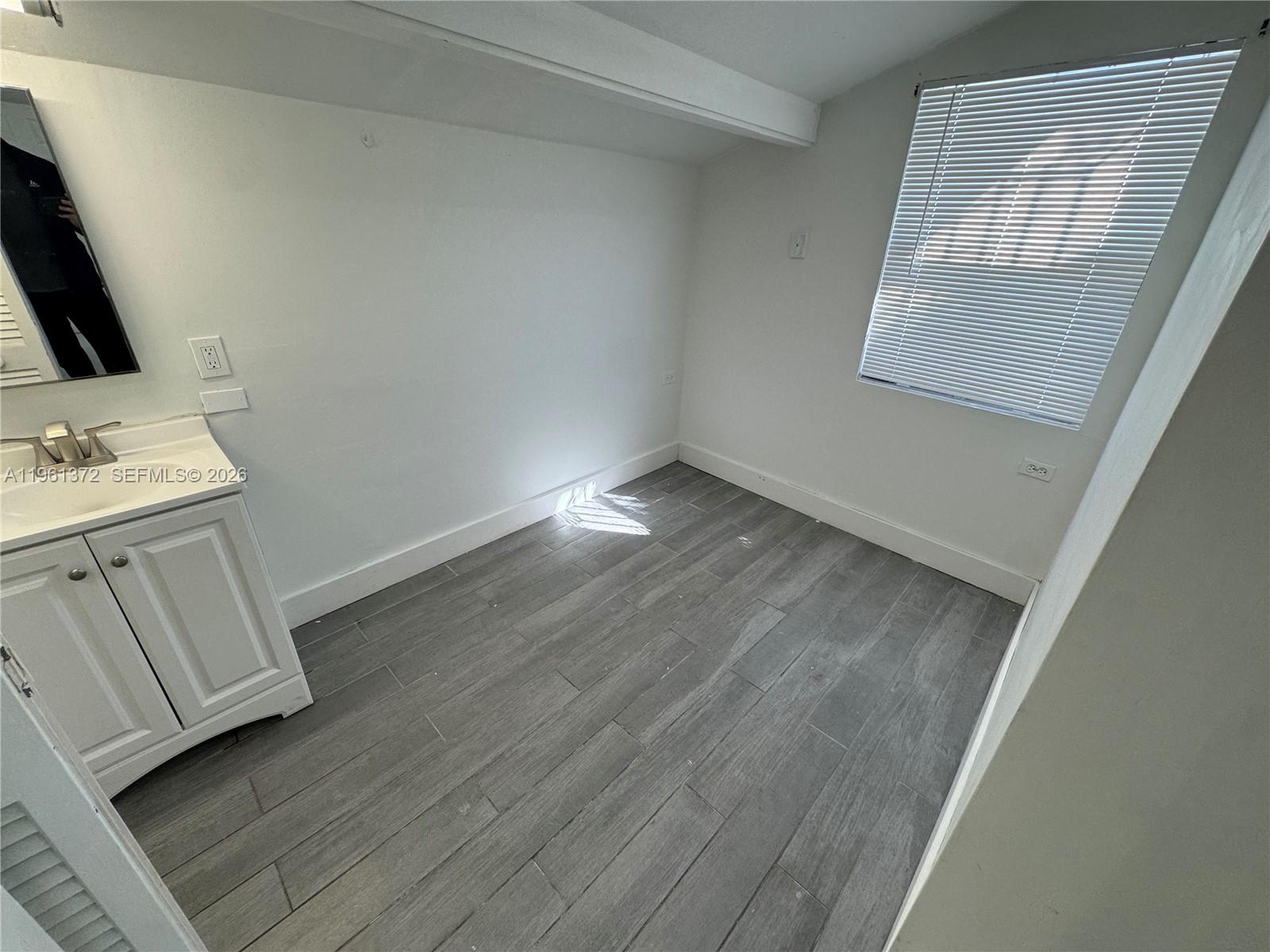 10245 Southwest 37th Terrace Miami, FL 33165 - Photo 17 of 22