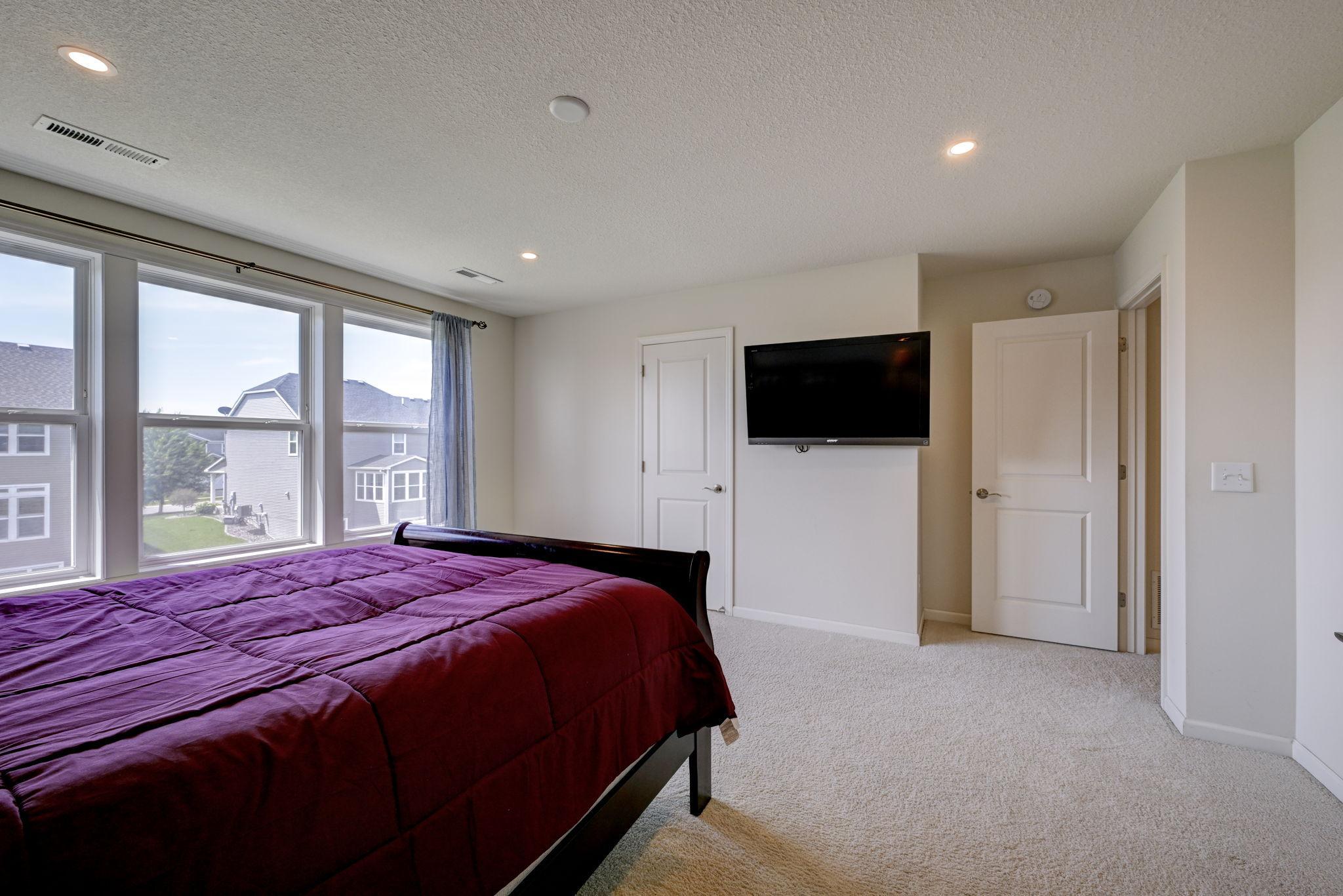 9343 Compass Pointe Road Woodbury, MN 55129 - Photo 20 of 40