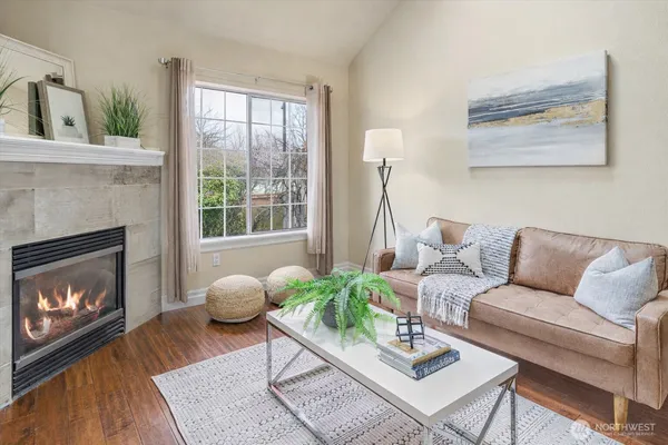 $385,000 | 1203 24th Ave Court, Unit F, Milton, WA 98354